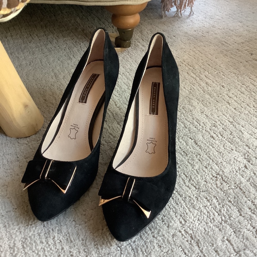 Suede Dress Pumps